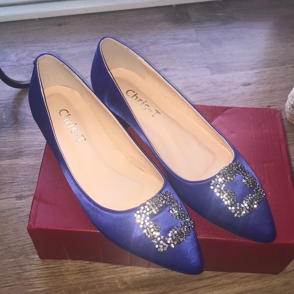 Flats royal blue satin like Manolo hangisi
